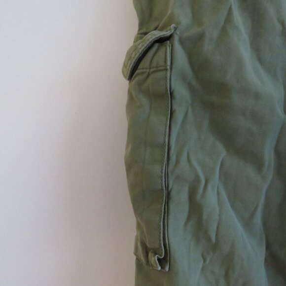 MADEWELL Plus Garment-Dyed Low-Slung Straight Cargo Pants in Classic Olive 18W - Picture 8 of 13